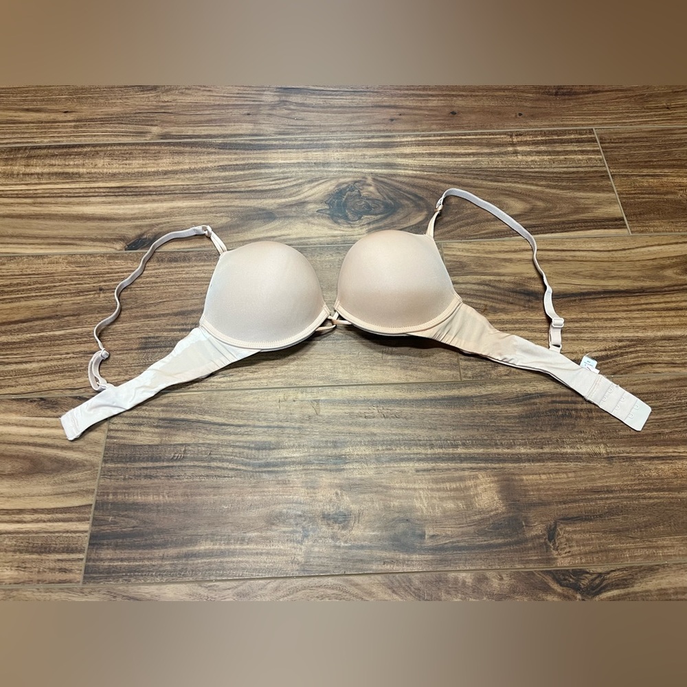 - Jezebel push-up bra 34 B like new